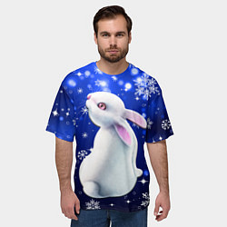 Футболка оверсайз мужская Белый кролик в снежинках, цвет: 3D-принт — фото 2