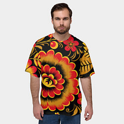 Футболка оверсайз мужская Хохломская роспись красно-жёлтые цветы на чёрном ф, цвет: 3D-принт — фото 2