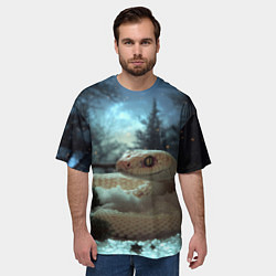 Футболка оверсайз мужская Белая змея и новогодние шары, цвет: 3D-принт — фото 2