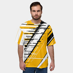 Футболка оверсайз мужская Чёрно-белые глитч полосы на жёлтом фоне, цвет: 3D-принт — фото 2