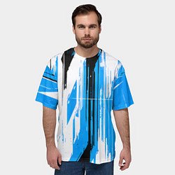 Футболка оверсайз мужская Вертикальные чёрно-белые линии на синем фоне, цвет: 3D-принт — фото 2