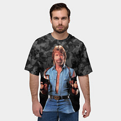 Футболка оверсайз мужская Чак стреляет с узи, цвет: 3D-принт — фото 2