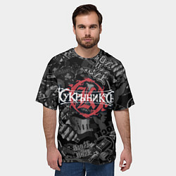 Футболка оверсайз мужская Кукрыниксы логотип на фоне гитар, цвет: 3D-принт — фото 2