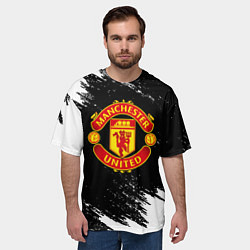 Футболка оверсайз мужская Манчестер Юнайтед белые краски, цвет: 3D-принт — фото 2