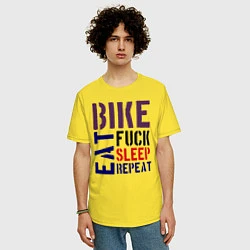 Футболка оверсайз мужская Bike eat sleep repeat, цвет: желтый — фото 2