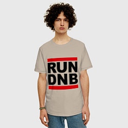 Футболка оверсайз мужская RUN DNB, цвет: миндальный — фото 2