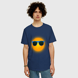 Футболка оверсайз мужская Солнышко в очках, цвет: тёмно-синий — фото 2