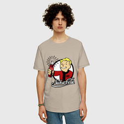Футболка оверсайз мужская Vault boy - nuka cola, цвет: миндальный — фото 2