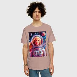 Футболка оверсайз мужская Красавица Барби в космосе - нейросеть, цвет: пыльно-розовый — фото 2