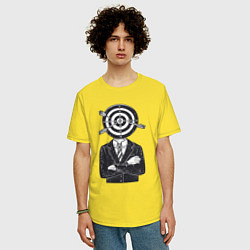 Футболка оверсайз мужская Человек дартс, цвет: желтый — фото 2