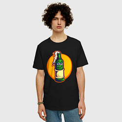 Футболка оверсайз мужская Пенное в бутылке, цвет: черный — фото 2
