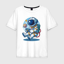 Мужская футболка оверсайз Космонавт играет на приставке