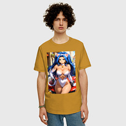 Футболка оверсайз мужская Фелиция сидит на капоте машины, цвет: горчичный — фото 2