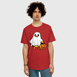 Футболка оверсайз мужская Утенок в костюме приведения - Хэллоуин, цвет: красный — фото 2