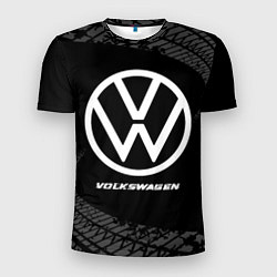 Мужская спорт-футболка Volkswagen speed на темном фоне со следами шин