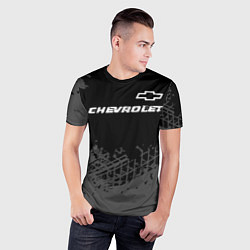 Футболка спортивная мужская Chevrolet speed на темном фоне со следами шин: сим, цвет: 3D-принт — фото 2