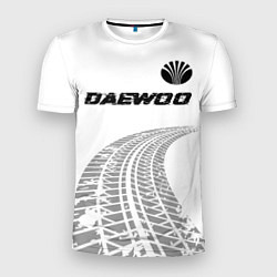 Мужская спорт-футболка Daewoo speed на светлом фоне со следами шин: симво