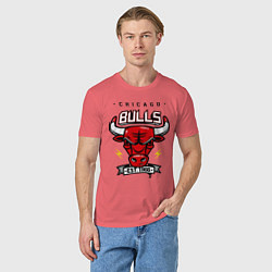 Футболка хлопковая мужская Chicago Bulls est. 1966, цвет: коралловый — фото 2