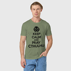 Футболка хлопковая мужская Keep Calm & Pray Cthulhu, цвет: авокадо — фото 2