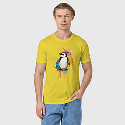 Футболка хлопковая мужская Красочный пингвин, цвет: желтый — фото 2
