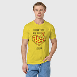 Футболка хлопковая мужская Забирай кусочек моей пиццы и сердца, цвет: желтый — фото 2