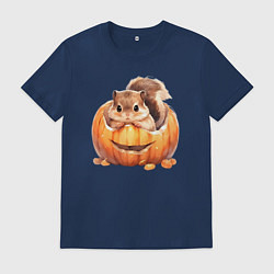 Мужская футболка Белка в тыкве