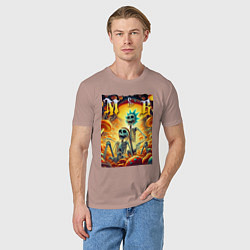 Футболка хлопковая мужская Морти и Рик - скелеты, цвет: пыльно-розовый — фото 2