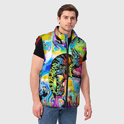Мужской жилет Маскировка хамелеона на фоне ярких красок, цвет: 3D-красный — фото 2