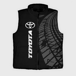 Мужской жилет Toyota speed на темном фоне со следами шин: по-вер