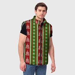 Мужской жилет Новогодний полосатый узор с ёлками и снежинками, цвет: 3D-светло-серый — фото 2