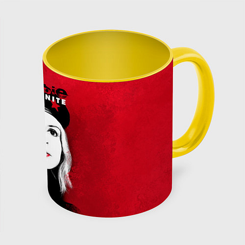 Кружка цветная Zombies Unite - Оливия Мур / 3D-Белый + желтый – фото 1