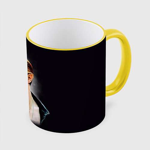 Кружка цветная David Bowie Smoking / 3D-Желтый кант – фото 1
