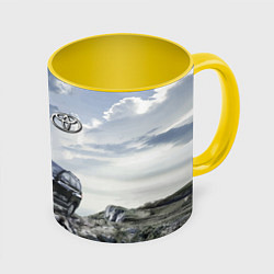 Кружка 3D Toyota Land Cruiser Prado на скальных камнях Mount, цвет: 3D-белый + желтый
