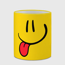 Кружка 3D Весёлый смайлик дразнится, цвет: 3D-желтый кант — фото 2