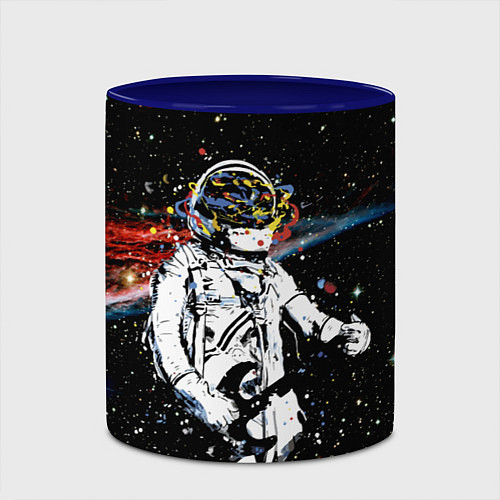 Кружка цветная Космонавт играет рок на гитаре / 3D-Белый + синий – фото 2