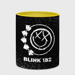 Кружка 3D Blink 182 с потертостями на темном фоне, цвет: 3D-белый + желтый — фото 2