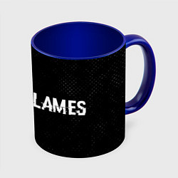 Кружка 3D In Flames glitch на темном фоне: надпись и символ, цвет: 3D-белый + синий