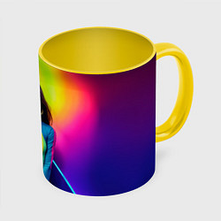 Кружка цветная Девушка гимнастка в неоновом зале