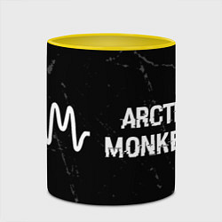 Кружка 3D Arctic Monkeys glitch на темном фоне по-горизонтал, цвет: 3D-белый + желтый — фото 2