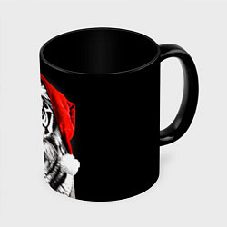 Кружка цветная Тигр в красном колпаке Деда Мороза