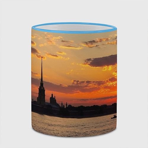 Кружка цветная Петропавловская крепость ранним утром / 3D-Небесно-голубой кант – фото 2