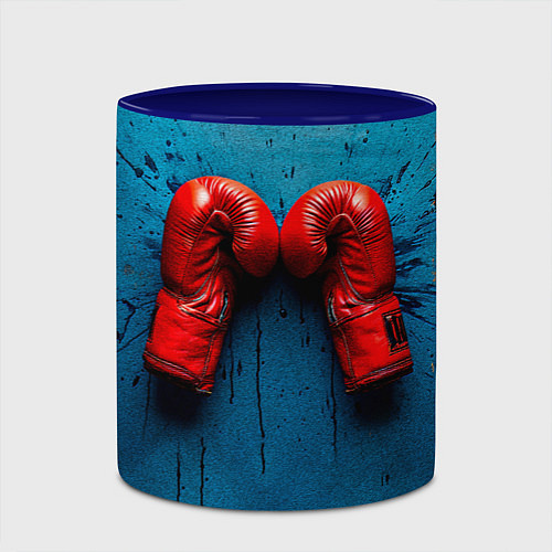 Кружка цветная Бойцовские перчатки на синем / 3D-Белый + синий – фото 2