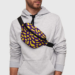 Поясная сумка Желтые пятна на фиолетовом фоне, цвет: 3D-принт — фото 2