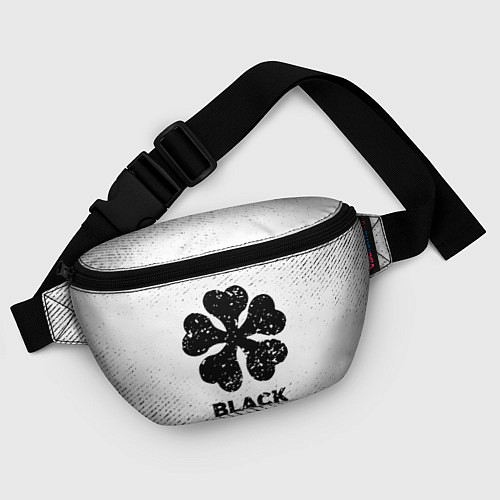 Поясная сумка Black Clover с потертостями на светлом фоне / 3D-принт – фото 4