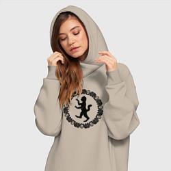 Женское худи-платье Окружённый змеями силуэт геральдического кота, цвет: миндальный — фото 2