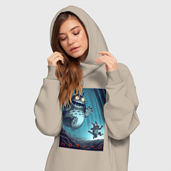 Женское худи-платье Тоторо гонится за лесным длинноухим котом - хэллоу, цвет: миндальный — фото 2