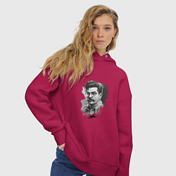 Толстовка оверсайз женская Сталин в черно-белом исполнении, цвет: маджента — фото 2