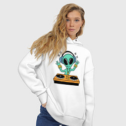 Толстовка оверсайз женская Диджей инопланетянин, цвет: белый — фото 2