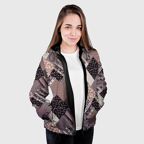 Женская куртка Коричневый узор в стиле фолк-пэчворк / 3D-Черный – фото 3
