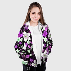 Куртка с капюшоном женская Фиолетово-белые цветы на чёрном фоне, цвет: 3D-белый — фото 2